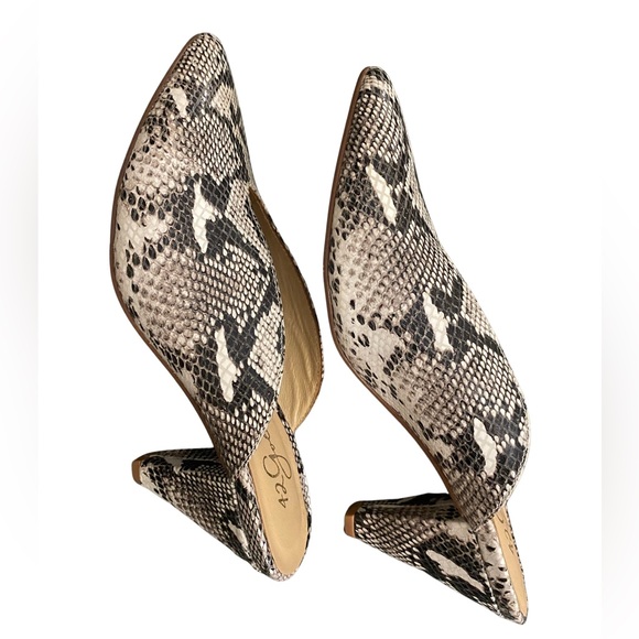 Snakeskin high heel mules - Picture 2 of 3